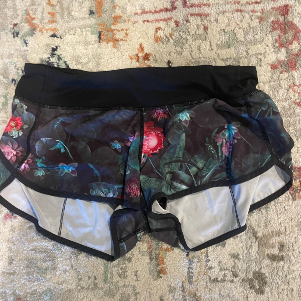 Size 8 Lululemon speed up